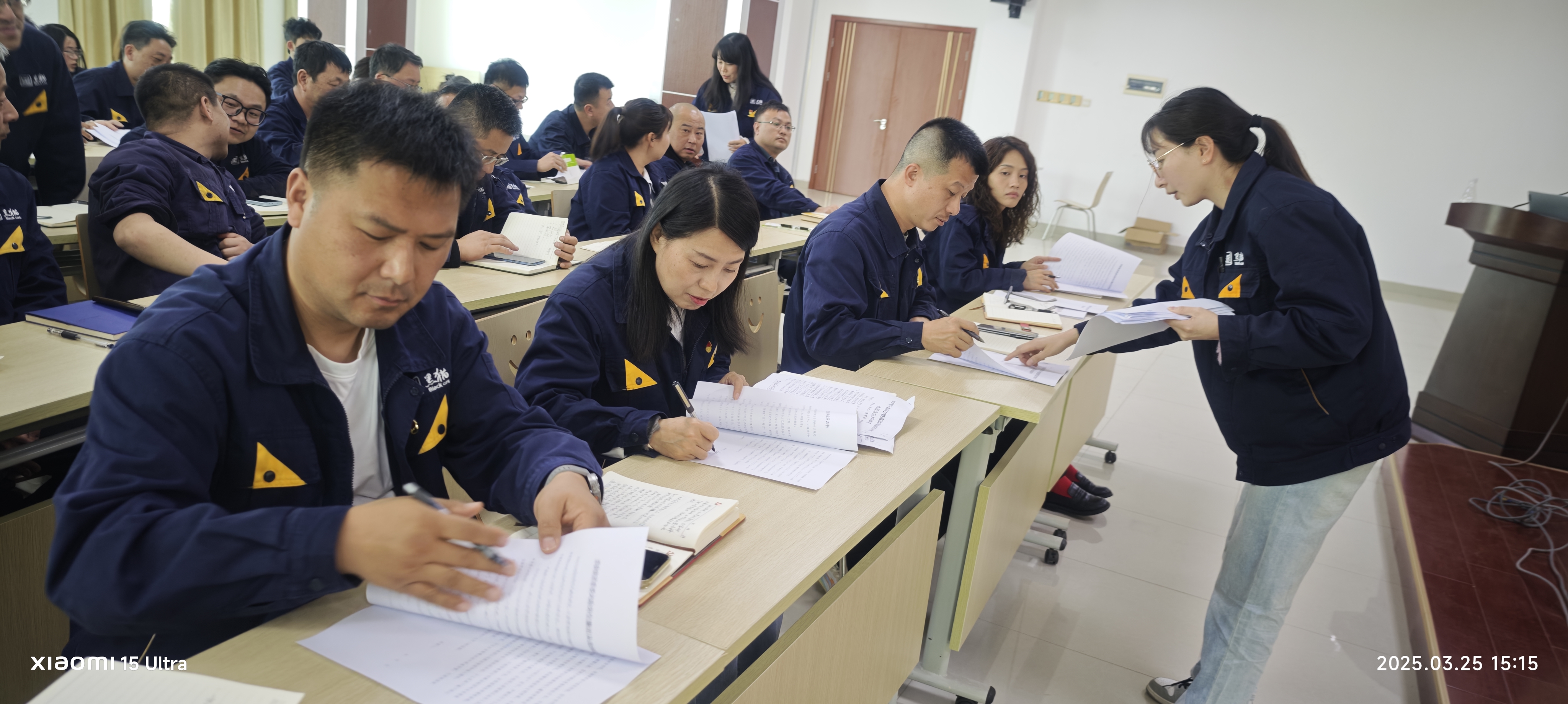 138589542.jpg 138589542.jpg