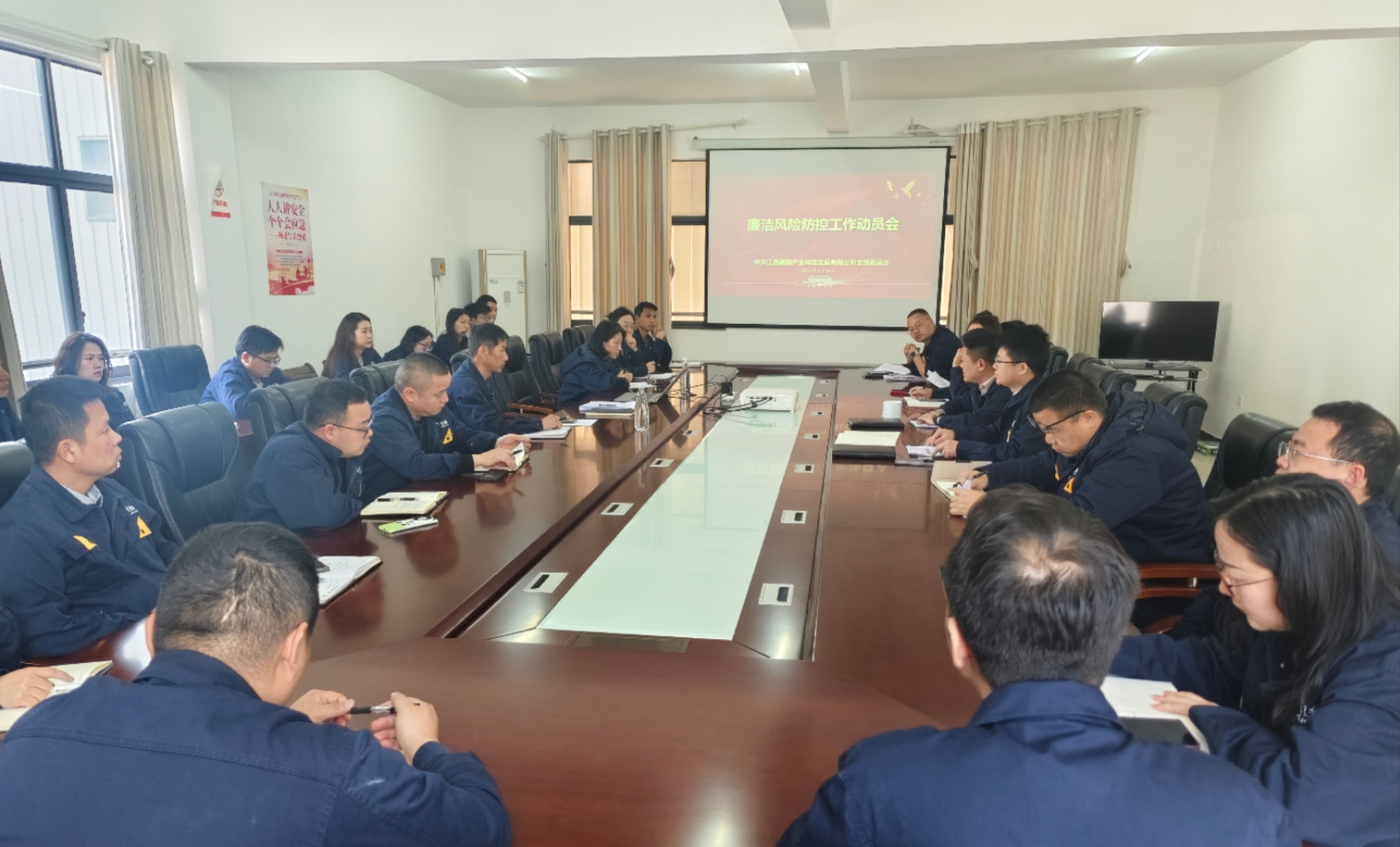 736255917.jpg 736255917.jpg